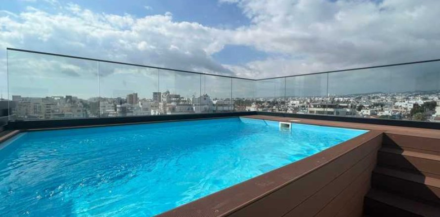 3 bedrooms Penthouse in Limassol, Cyprus No. 40879