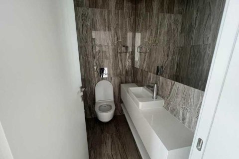 3 bedrooms Penthouse in Limassol, Cyprus No. 40879 8