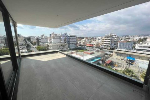 3 bedrooms Penthouse in Limassol, Cyprus No. 40879 4