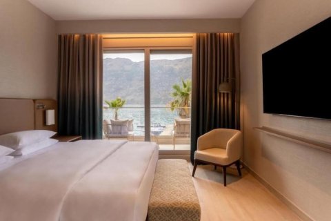 1 bedroom House in Kotor, Montenegro No. 104805 4