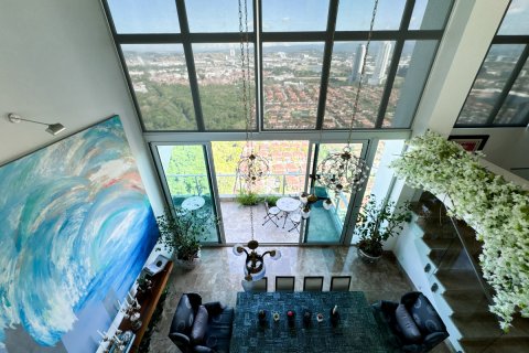 3 bedrooms Apartment in Panama City, Panama No. 123010 6