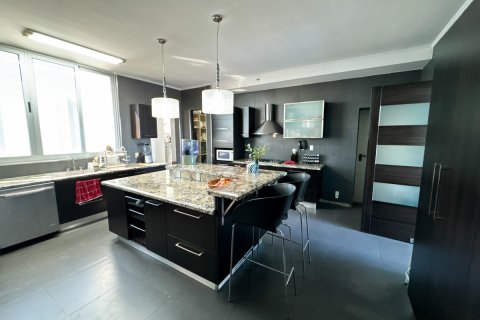 3 bedrooms Apartment in Panama City, Panama No. 123010 5