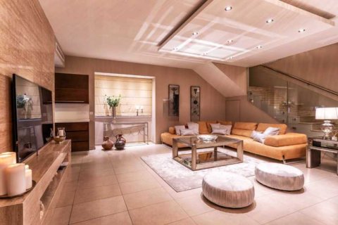 Дом с 4 спальнями в Ларнака, Кипр №72193 3