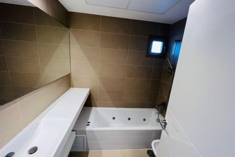 2 bedrooms Apartment in Tung Chung Pho, Vietnam No. 27837 11