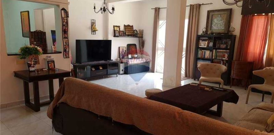 Дом с 7 спальнями в Лимассол, Кипр №79404