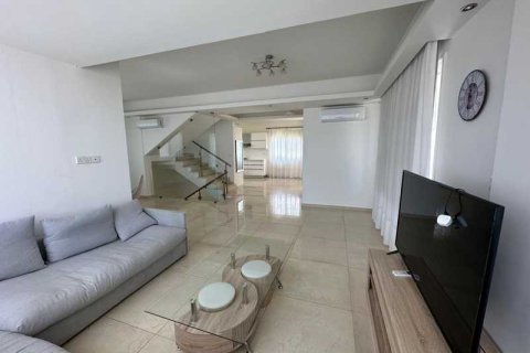 4 bedrooms Villa in Paphos, Cyprus No. 84329 3