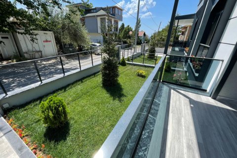 5 bedrooms Villa in Khanh Hoa, Vietnam No. 14897 4