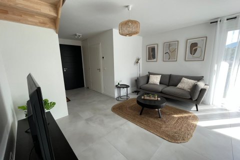 3 bedrooms House in Saint-Gervais-les-Bains, France No. 99499 2