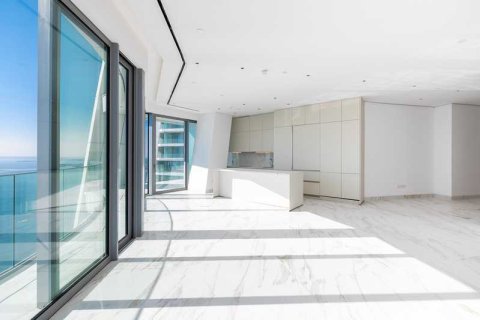 Квартира с 3 спальнями в Лимассол, Кипр №77396 1