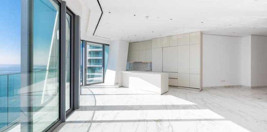 Квартира с 3 спальнями в Лимассол, Кипр №77396