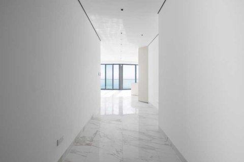 Квартира с 3 спальнями в Лимассол, Кипр №77396 10