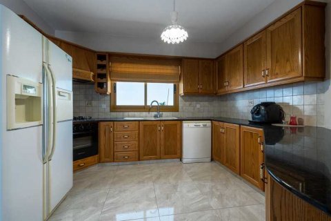 5 bedrooms House in Pyla, Cyprus No. 31776 8