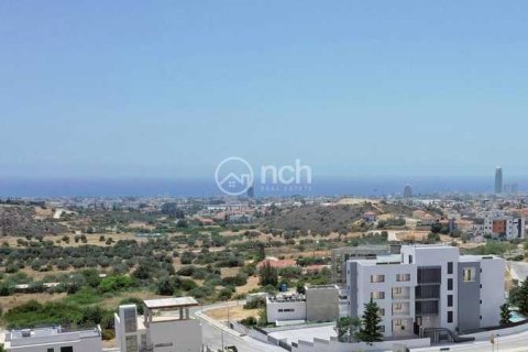 3 bedrooms Apartment in Germasogeia, Cyprus No. 41315 3