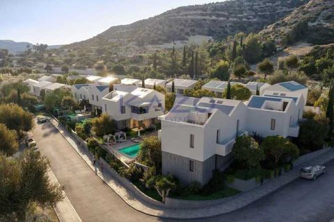 3 bedrooms Villa in Palodeia, Cyprus No. 72773 4