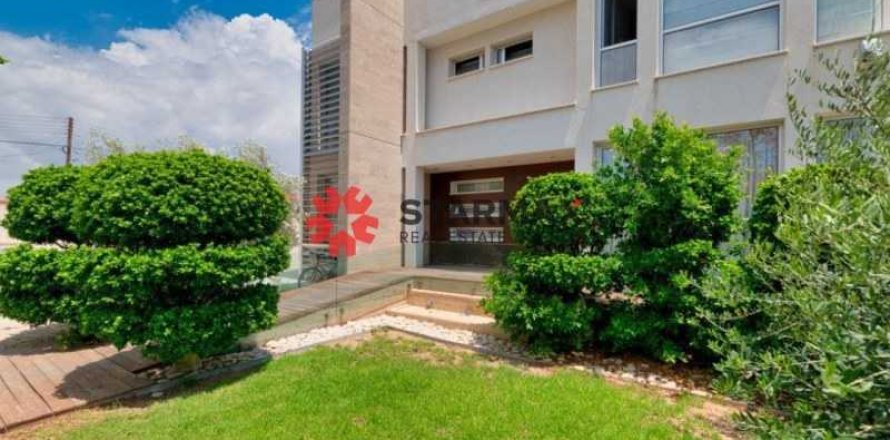 3 bedrooms House in Larnaca, Cyprus No. 82748