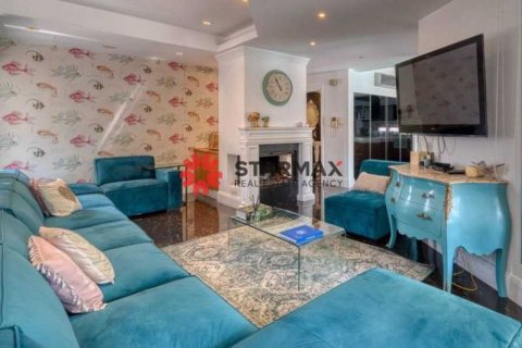 3 bedrooms House in Larnaca, Cyprus No. 82748 8