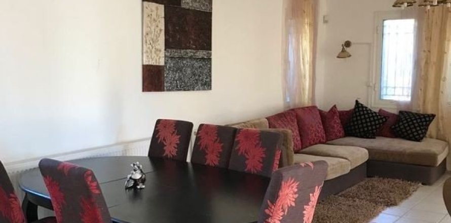 3 bedrooms House in Chloraka, Cyprus No. 37121