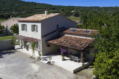 4 bedrooms Villa in Le Plan-de-la-Tour, France No. 78586 1