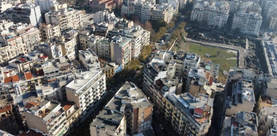 740m² Building in Thessaloniki, Greece No. 108656