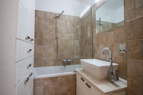 Квартира с 2 спальнями в Котор, Черногория №66745 9