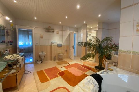 4 habitaciones Apartment en Binh Duong, Vietnam No. 21855 8