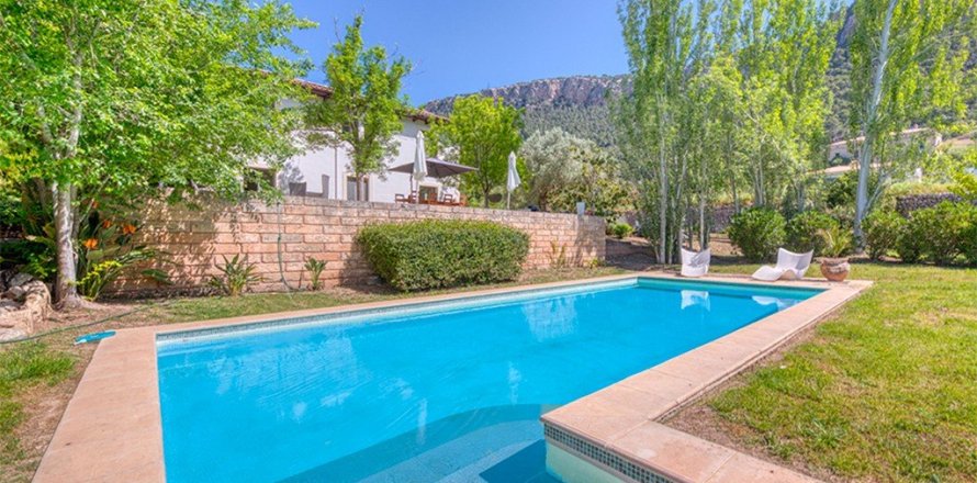 5 dormitorios Villa en Esporles, Spain No. 117095