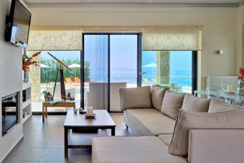 390m² Villa en Thesprotia, Greece No. 109751 10