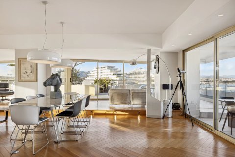 5 chambres Appartement à Villeneuve-Loubet, France No. 67902 7