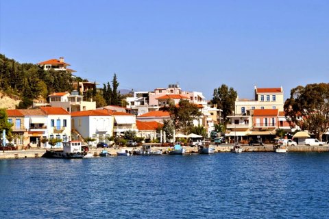 1700m² Building in Euboea, Greece No. 59013 1