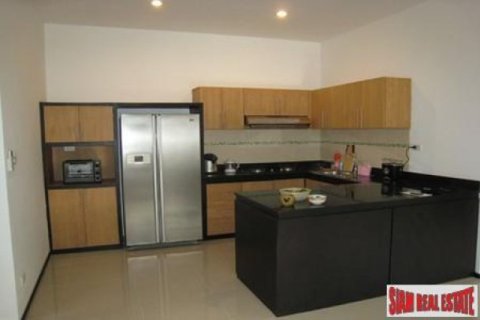 3 bedrooms Villa in Phuket, Thailand No. 95656 4