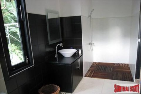 3 bedrooms Villa in Phuket, Thailand No. 95656 5