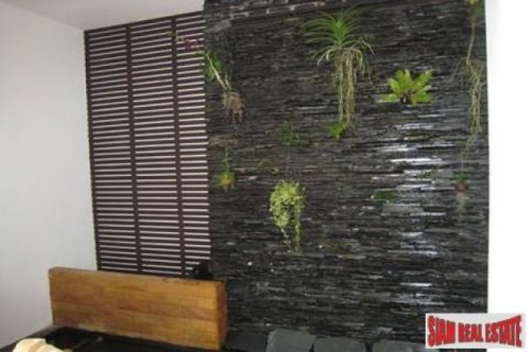 3 bedrooms Villa in Phuket, Thailand No. 95656 2