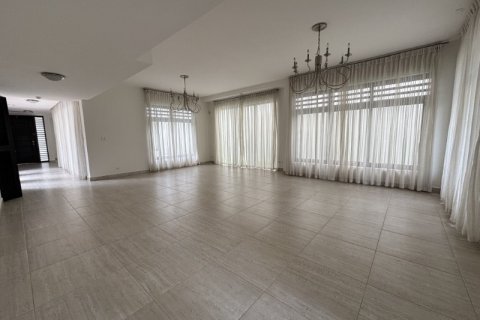 4 bedrooms House in Veracruz, Panama No. 109738 7