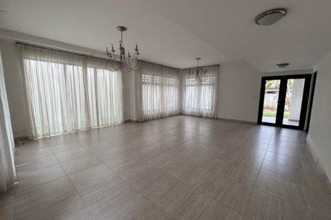 4 bedrooms House in Veracruz, Panama No. 109738 3