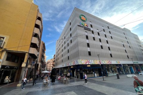 597m² Commercial property in Benidorm, Spain No. 124567