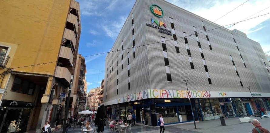 597m² Commercial property in Benidorm, Spain No. 124567