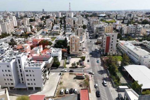 Commercial property in Strovolos, Cyprus No. 82905 3