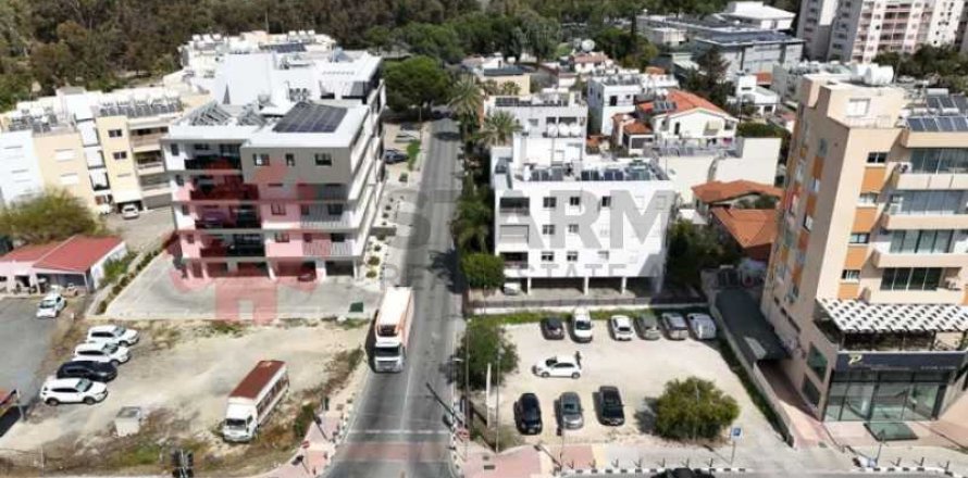 Commercial property in Strovolos, Cyprus No. 82905