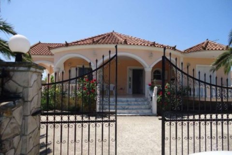 3 bedrooms House in Zakynthos, Greece No. 24529 17