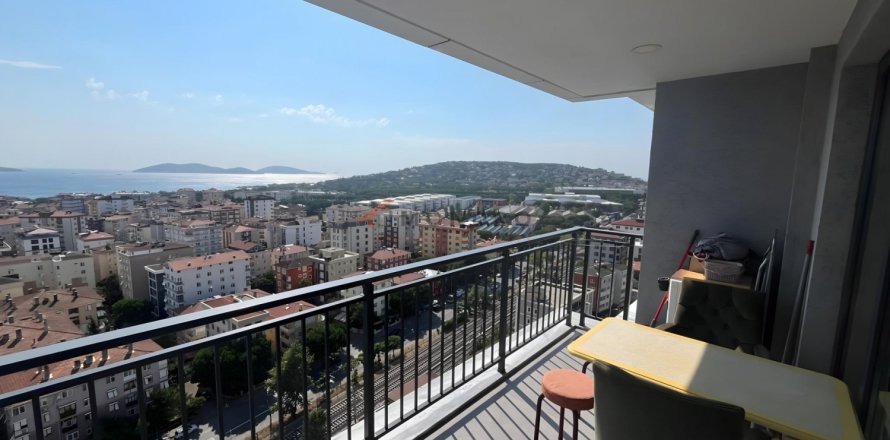 3 bedrooms Apartment in Kartal, Turkey No. 98890