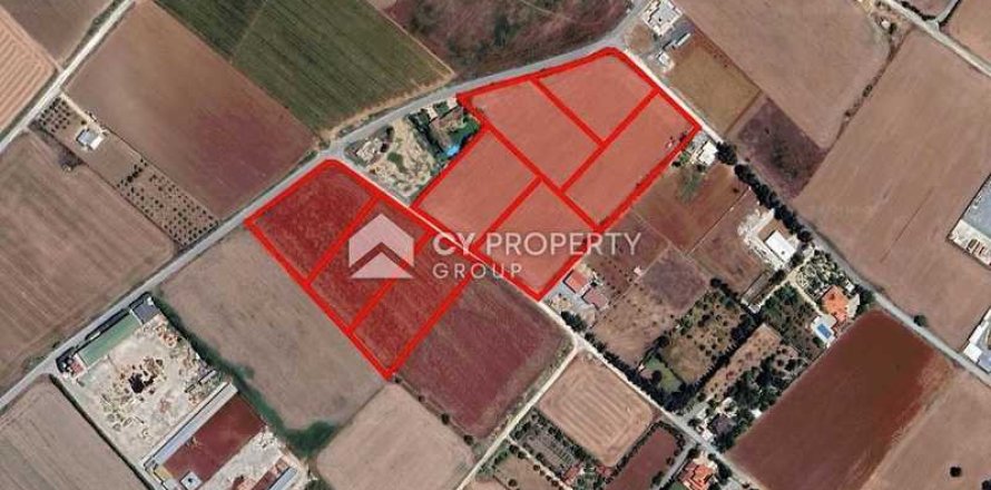 Commercial property in Kiti, Cyprus No. 41595