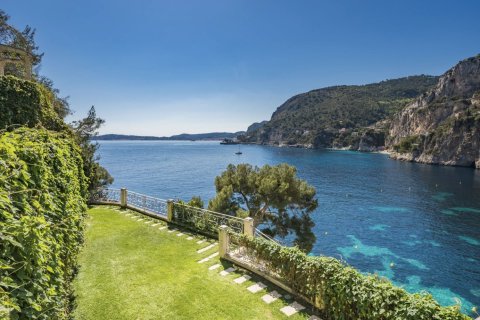 7 bedrooms Villa in Cap-d'Ail, France No. 100300 3