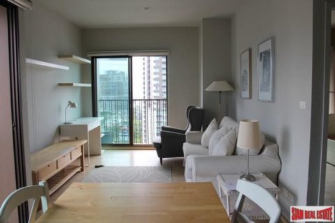 2 bedrooms Apartment in Bangkok, Thailand No. 96832 2