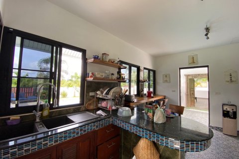 4 bedrooms House in Chiang Mai, Thailand No. 1453 20