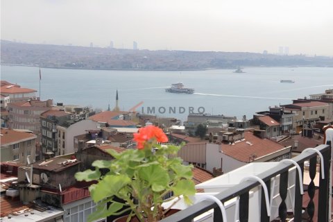 2 bedrooms Apartment in Beyoglu, Turkey No. 124327