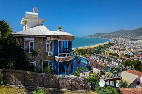 7 rooms Villa in Alanya, Turkey No. 21169