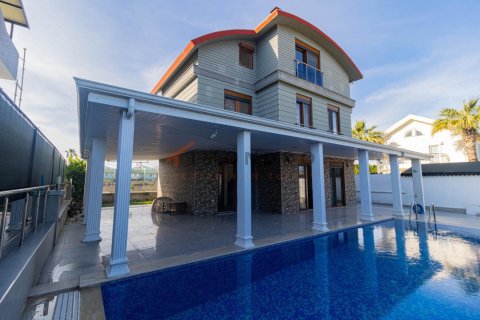 4 bedrooms Villa in Phu My, Vietnam No. 80487 1
