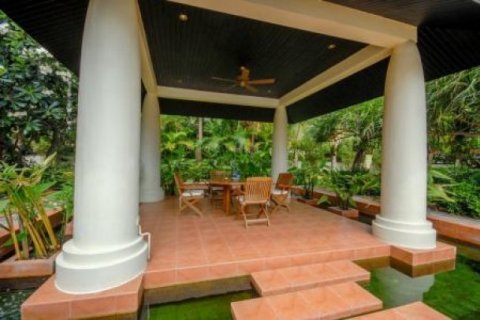 5 bedrooms Villa in Hua Hin, Thailand No. 95861 2