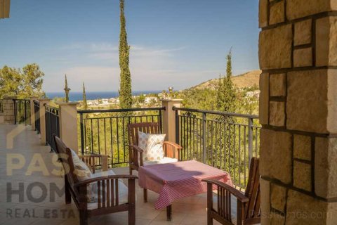 Дом с 6 спальнями в Аргака, Кипр №101125 13