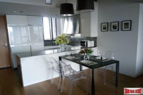 2 bedrooms Apartment in Bangkok, Thailand No. 96893 7